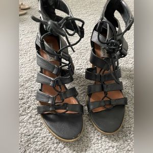 Steve Madden Lace Up Heels - size 7.5
